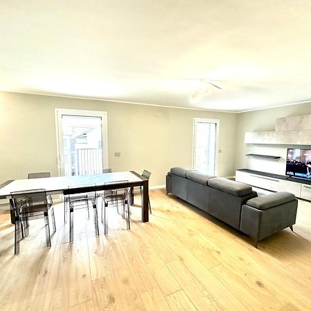 Be-C0 Sempione Luxury Apt Милано Екстериор снимка